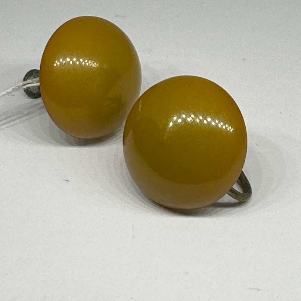 Vintage Bakelite Earrings screwbacks 30s